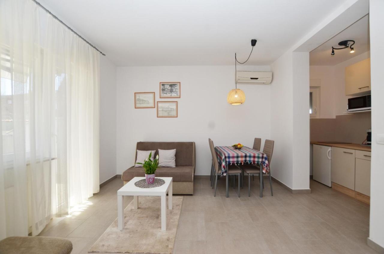רוביני M&N Apartment מראה חיצוני תמונה