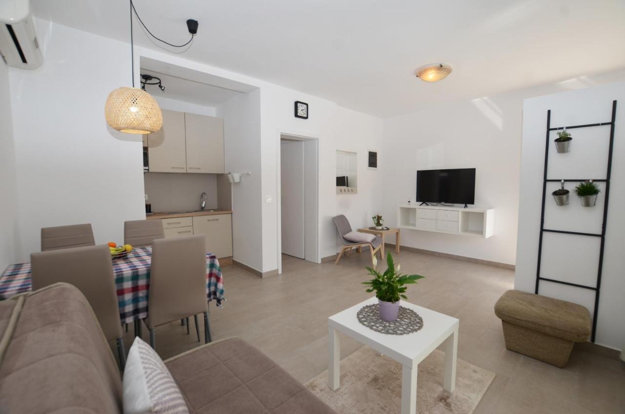 רוביני M&N Apartment מראה חיצוני תמונה